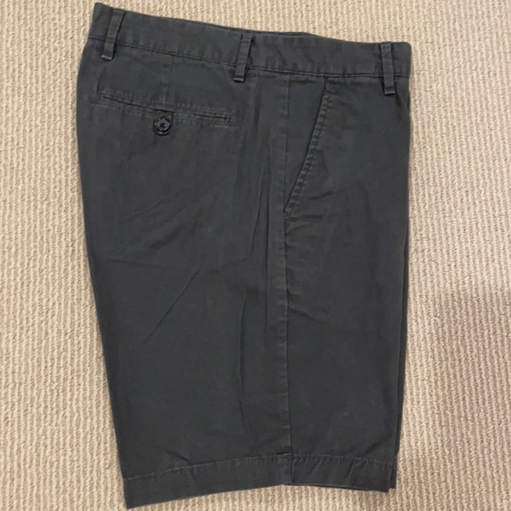 Gap Black shorts size 30”